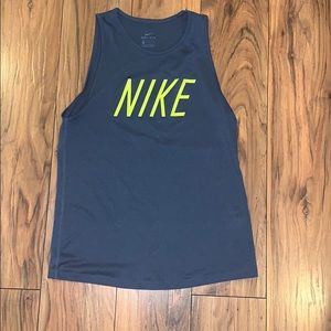 Nike tank XS